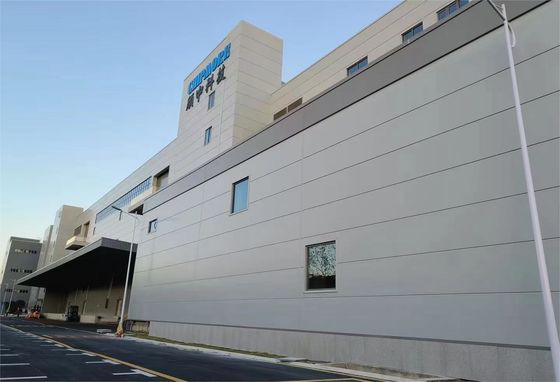 Ζωγραφισμένη πύλη Σκληρό πλαίσιο Προσυσκευασμένη χάλυβα δομή Αποθήκη για την αποτελεσματικότητα και τη σταθερότητα
