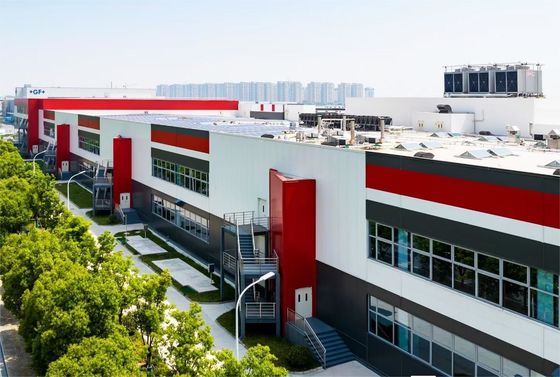 Αποθηκευτικός χώρος από χάλυβα με προσαρμόσιμο μέγεθος και διάταξη για εύκολη συναρμολόγηση και χαμηλό κόστος εργασίας