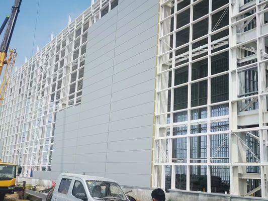 Σθεναρή και σταθερή ατσάλινη δομή αποθήκη για διανομή και αποθήκευση με προκατασκευασμένο σχεδιασμό